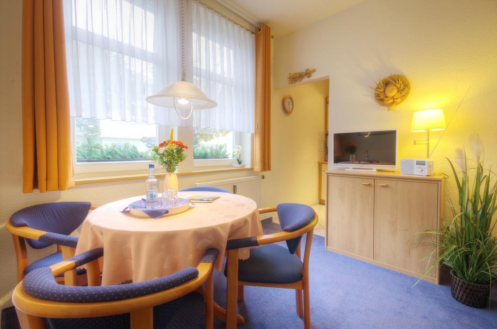 Haus Sonnenruh Lägenhet Oberhof  Exteriör bild