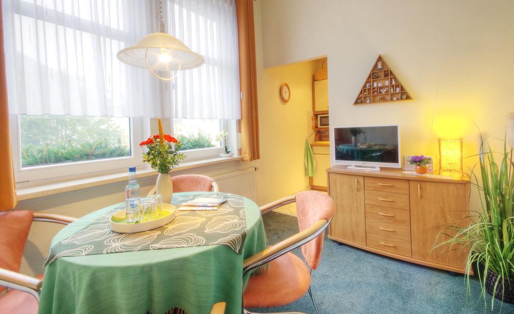 Haus Sonnenruh Lägenhet Oberhof  Exteriör bild